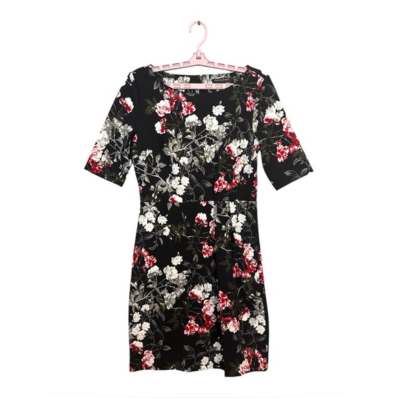 Banana Republic Women’s Floral Print 3/4 Sleeve Pleat Waist Sheath Dress, Size 4 - Picture 3 of 13